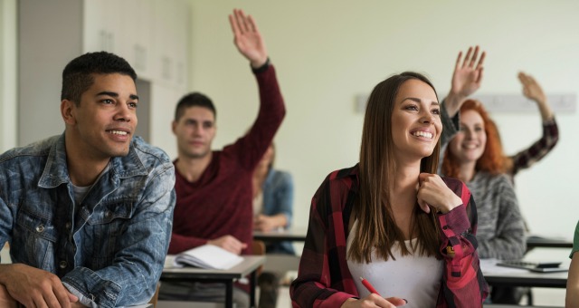 10 Benefits of Classroom Games for Kids (And Teachers Too)