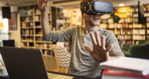 Reviving Wonder: How a Sense of Awe Enhances Lifelong Learning in Online Higher Education